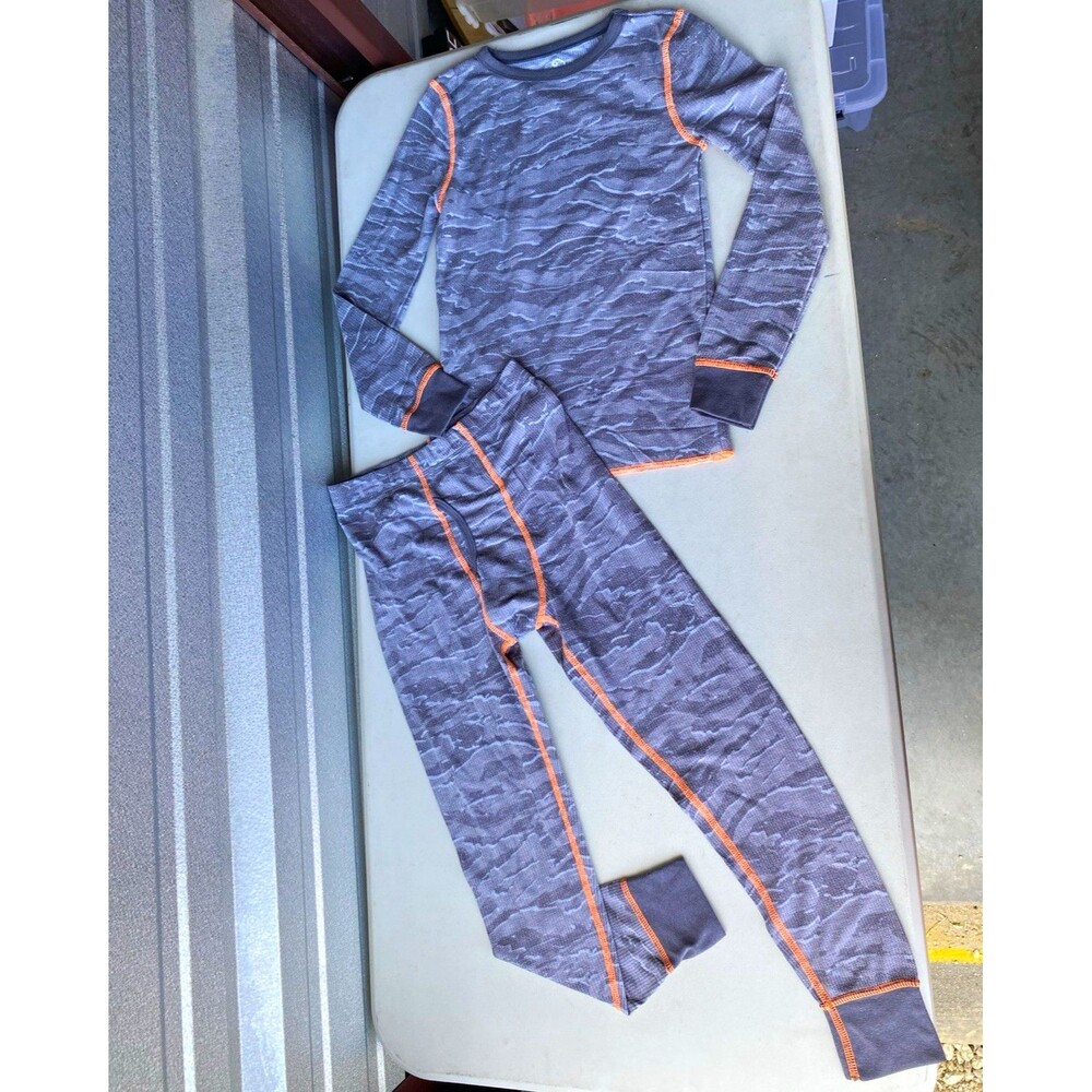 Fruit of the Loom Boys Thermal 2pc Pajama Set Gray/Orange Camo L 10-12